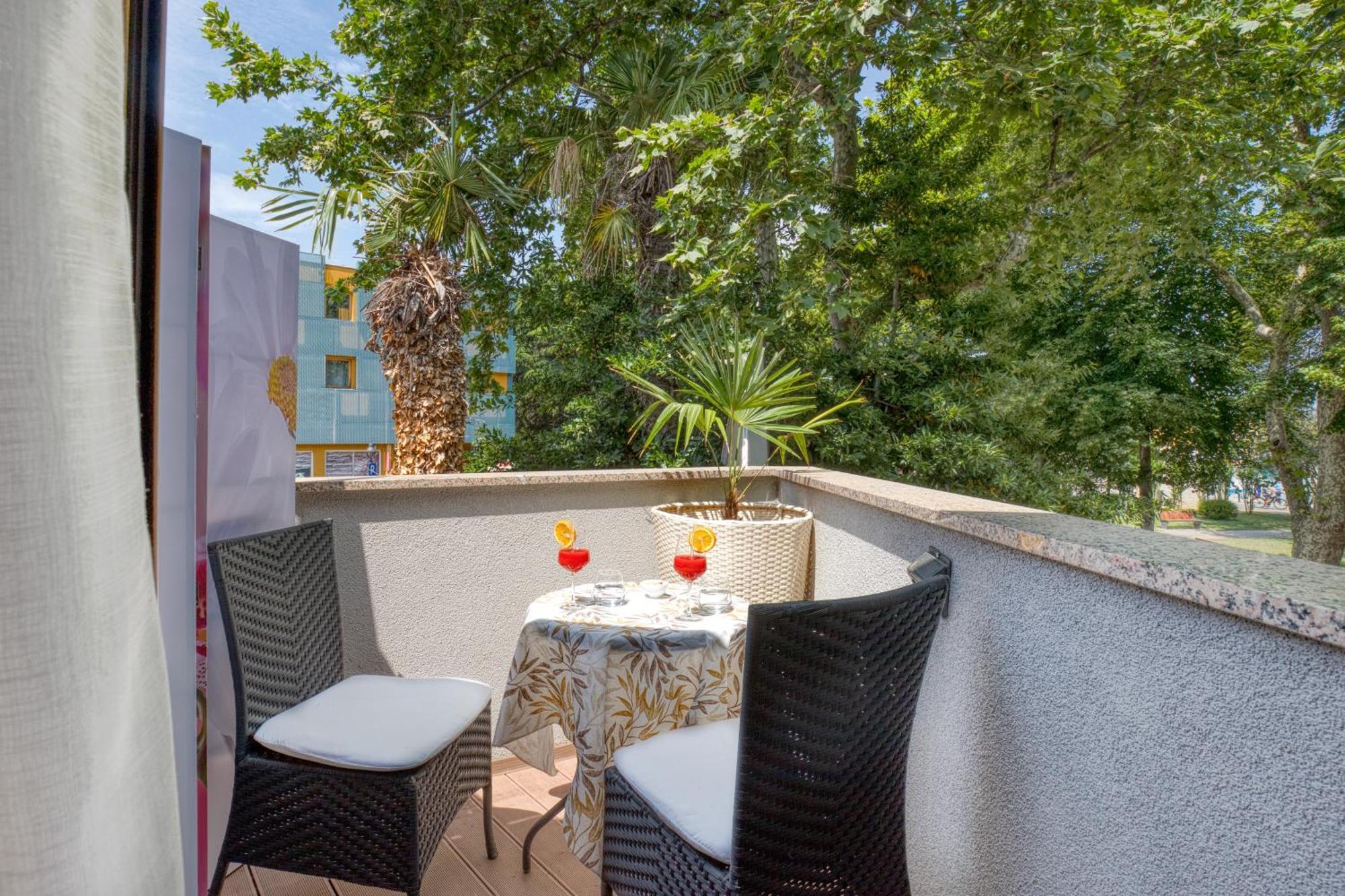 Boutique Hotel Santa Maria Novigrad  Bagian luar foto