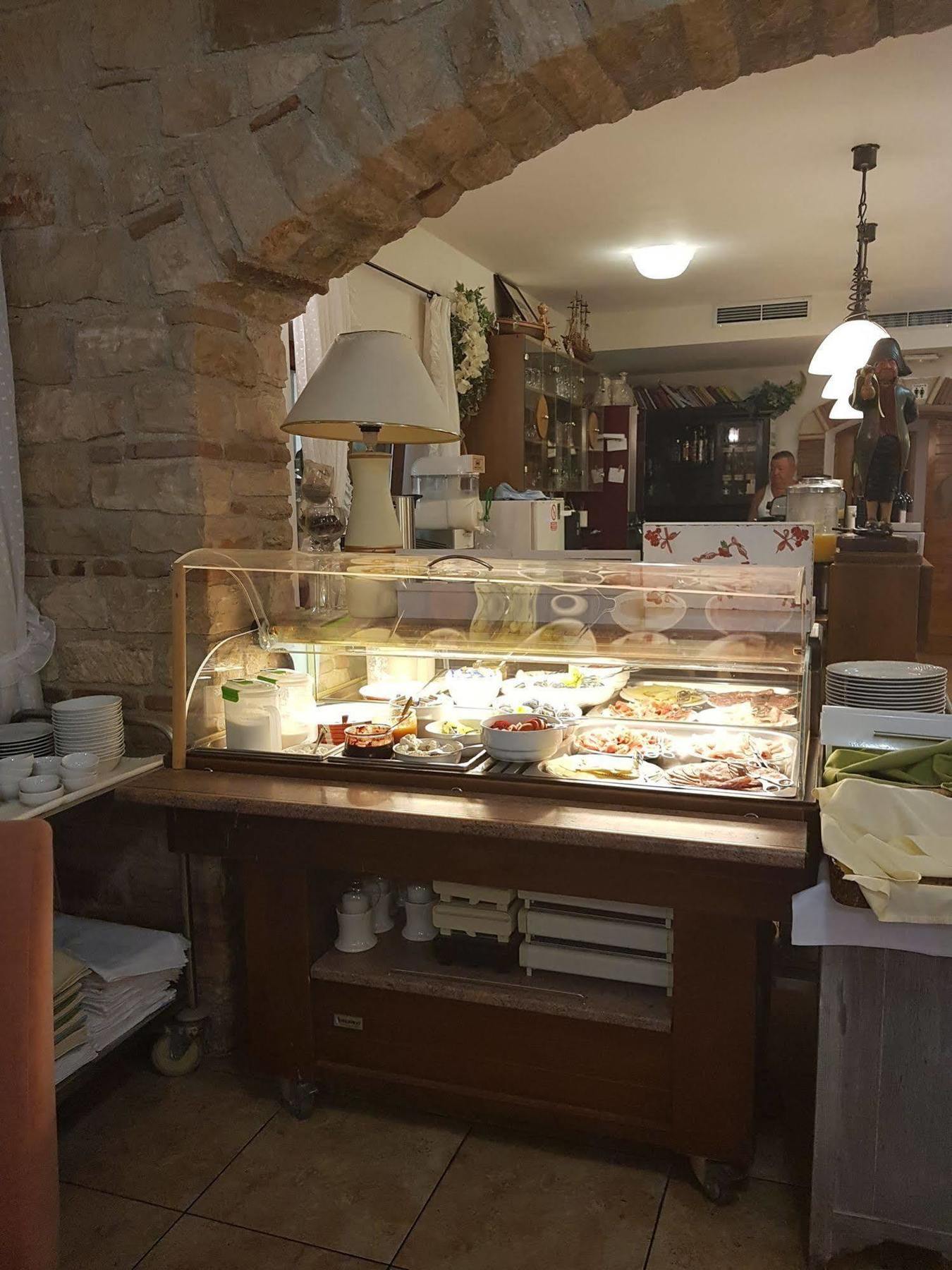 Boutique Hotel Santa Maria Novigrad  Bagian luar foto
