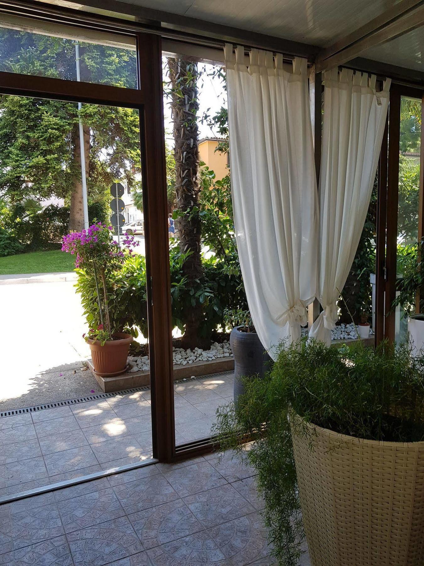 Boutique Hotel Santa Maria Novigrad  Bagian luar foto