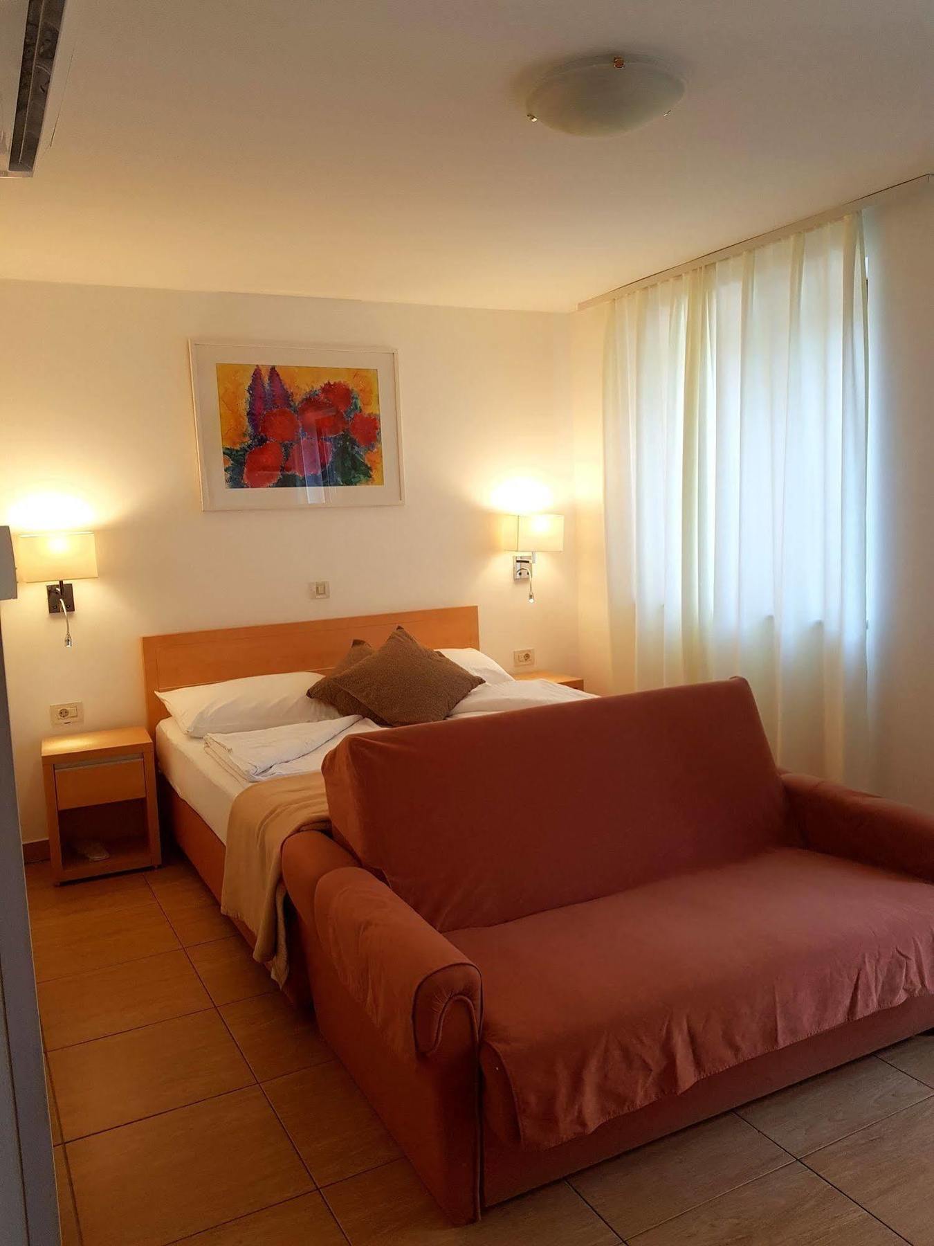 Boutique Hotel Santa Maria Novigrad  Bagian luar foto